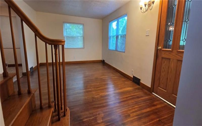 156 Oakland Ave, Uniontown, 15401, 4 Bedrooms Bedrooms, ,2.1 BathroomsBathrooms,Residential,For Sale,Oakland Ave,1750553