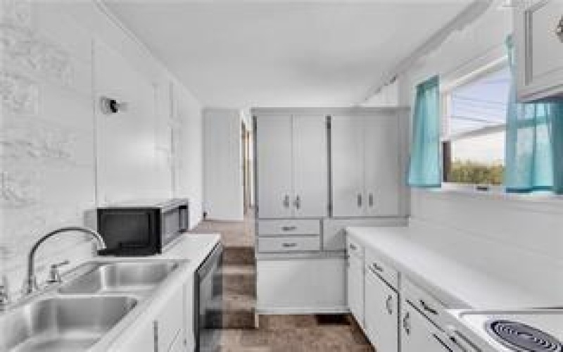 1505 Raymond Ave, Latrobe, 15650, 4 Bedrooms Bedrooms, 7 Rooms Rooms,2 BathroomsBathrooms,Residential,For Sale,Raymond Ave,1750559