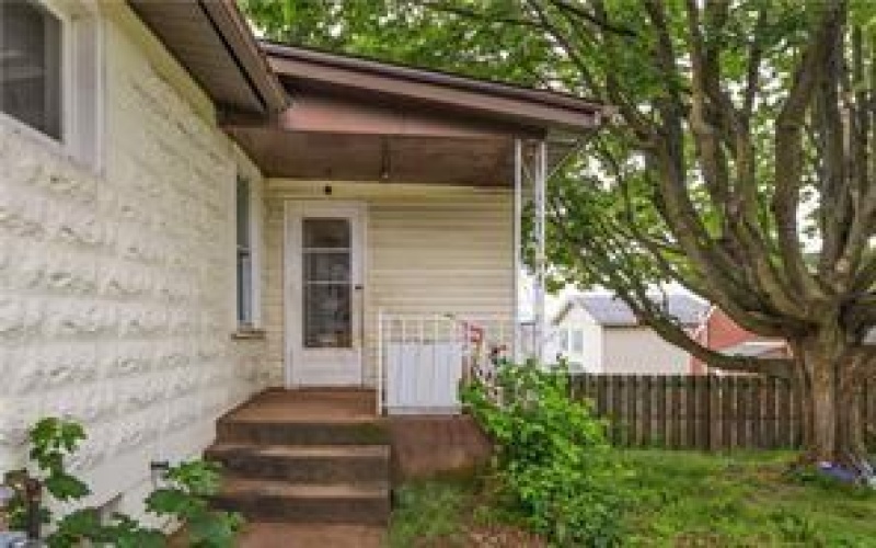 1505 Raymond Ave, Latrobe, 15650, 4 Bedrooms Bedrooms, 7 Rooms Rooms,2 BathroomsBathrooms,Residential,For Sale,Raymond Ave,1750559