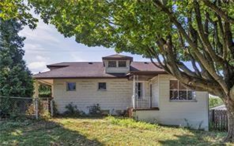 1505 Raymond Ave, Latrobe, 15650, 4 Bedrooms Bedrooms, 7 Rooms Rooms,2 BathroomsBathrooms,Residential,For Sale,Raymond Ave,1750559
