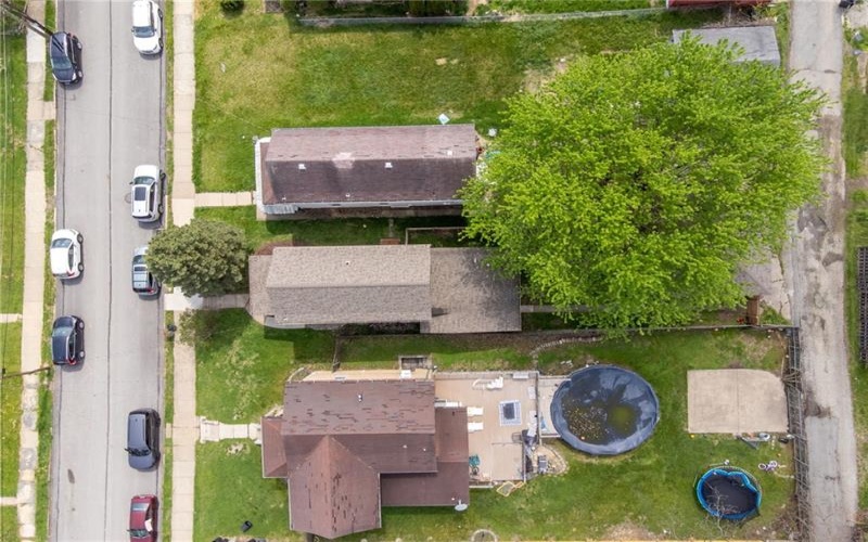 425 Burton Avenue, 15301, 15301, 2 Bedrooms Bedrooms, 6 Rooms Rooms,2 BathroomsBathrooms,Residential,For Sale,Burton Avenue,1749214