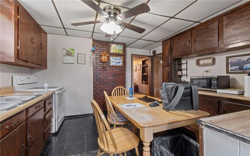 402 4th St, 15697, 15697, 3 Bedrooms Bedrooms, ,1 BathroomBathrooms,Residential,For Sale,4th St,1750573