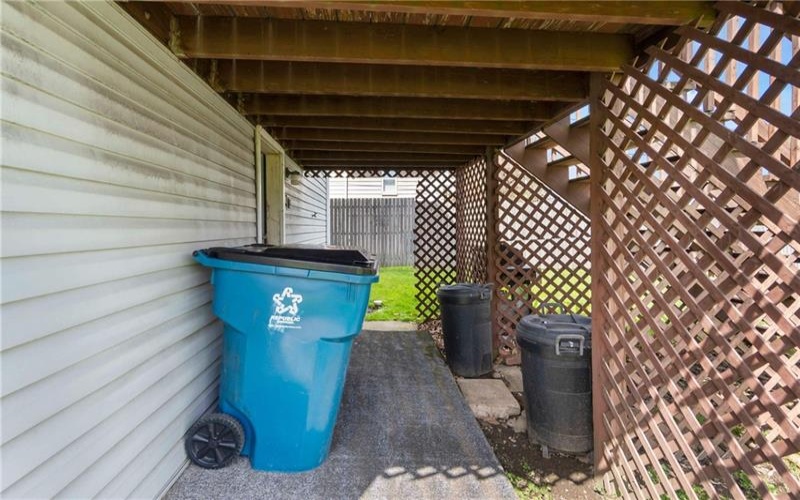 402 4th St, 15697, 15697, 3 Bedrooms Bedrooms, ,1 BathroomBathrooms,Residential,For Sale,4th St,1750573