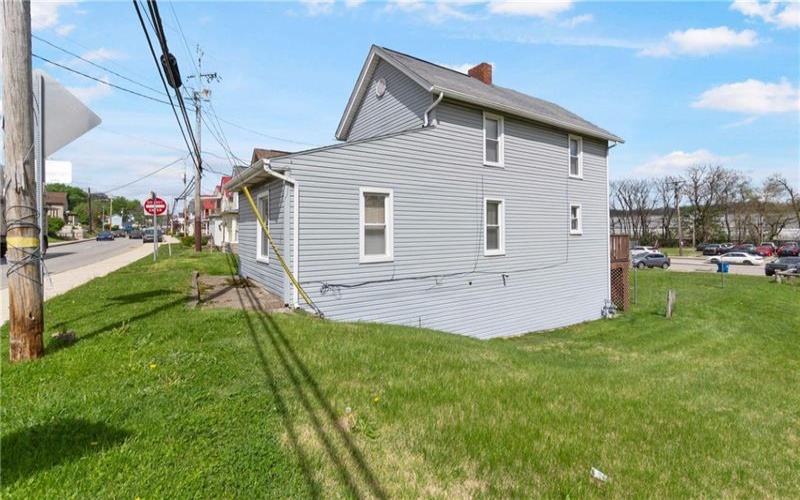 402 4th St, 15697, 15697, 3 Bedrooms Bedrooms, ,1 BathroomBathrooms,Residential,For Sale,4th St,1750573
