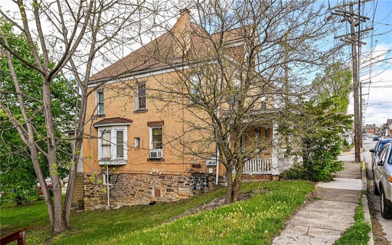 310 Harrison Ave, Jeannette, 15644, ,Multi-unit,For Sale,Harrison Ave,1750621