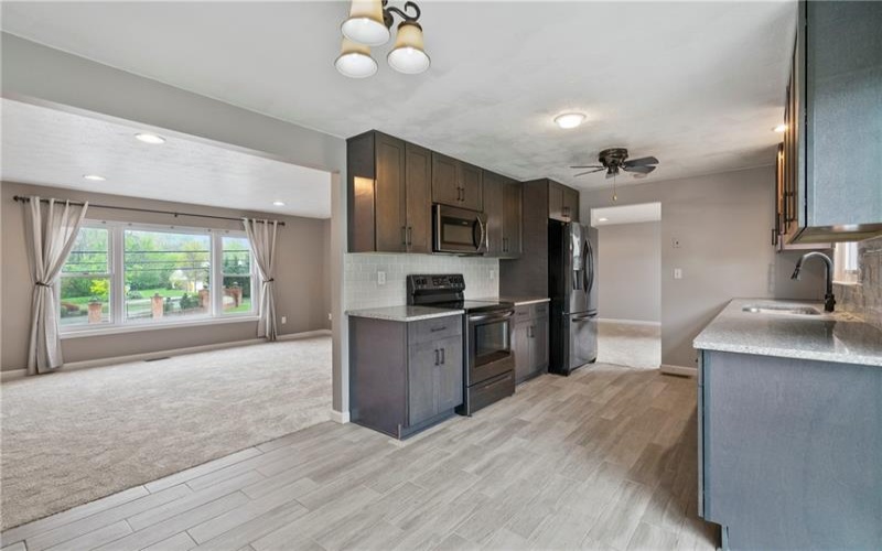 8961 Barnes Lake Rd, Irwin, 15642, 3 Bedrooms Bedrooms, 7 Rooms Rooms,2.1 BathroomsBathrooms,Residential,For Sale,Barnes Lake Rd,1749298