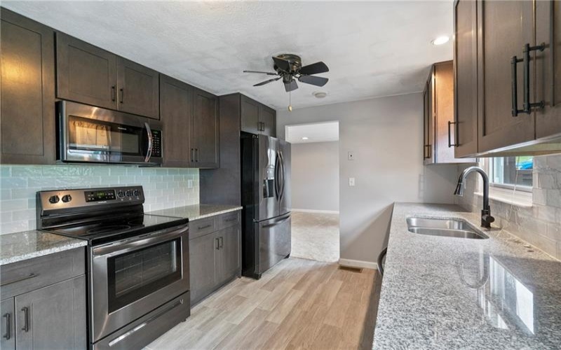 8961 Barnes Lake Rd, Irwin, 15642, 3 Bedrooms Bedrooms, 7 Rooms Rooms,2.1 BathroomsBathrooms,Residential,For Sale,Barnes Lake Rd,1749298