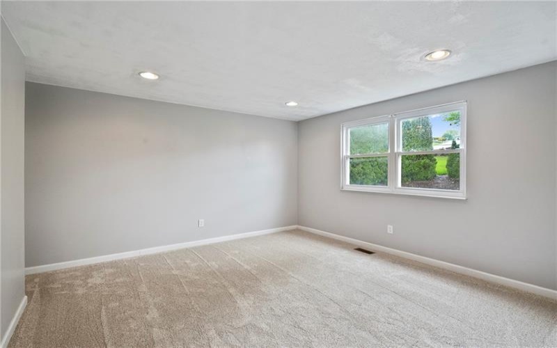 8961 Barnes Lake Rd, Irwin, 15642, 3 Bedrooms Bedrooms, 7 Rooms Rooms,2.1 BathroomsBathrooms,Residential,For Sale,Barnes Lake Rd,1749298