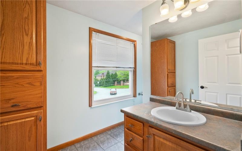8961 Barnes Lake Rd, Irwin, 15642, 3 Bedrooms Bedrooms, 7 Rooms Rooms,2.1 BathroomsBathrooms,Residential,For Sale,Barnes Lake Rd,1749298