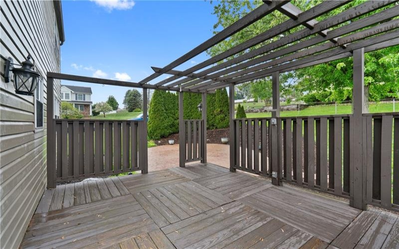8961 Barnes Lake Rd, Irwin, 15642, 3 Bedrooms Bedrooms, 7 Rooms Rooms,2.1 BathroomsBathrooms,Residential,For Sale,Barnes Lake Rd,1749298
