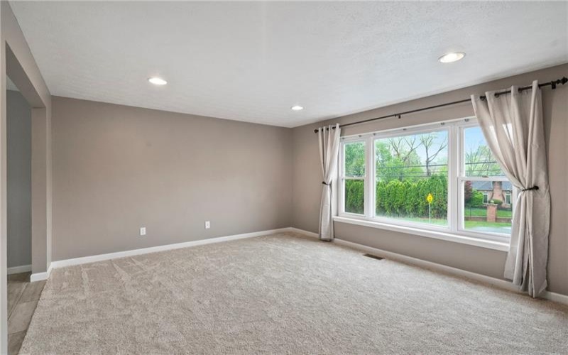 8961 Barnes Lake Rd, Irwin, 15642, 3 Bedrooms Bedrooms, 7 Rooms Rooms,2.1 BathroomsBathrooms,Residential,For Sale,Barnes Lake Rd,1749298