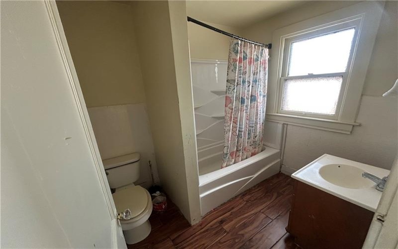 727 14th St, Monessen, 15062, 2 Bedrooms Bedrooms, ,1 BathroomBathrooms,Residential,For Sale,14th St,1749319