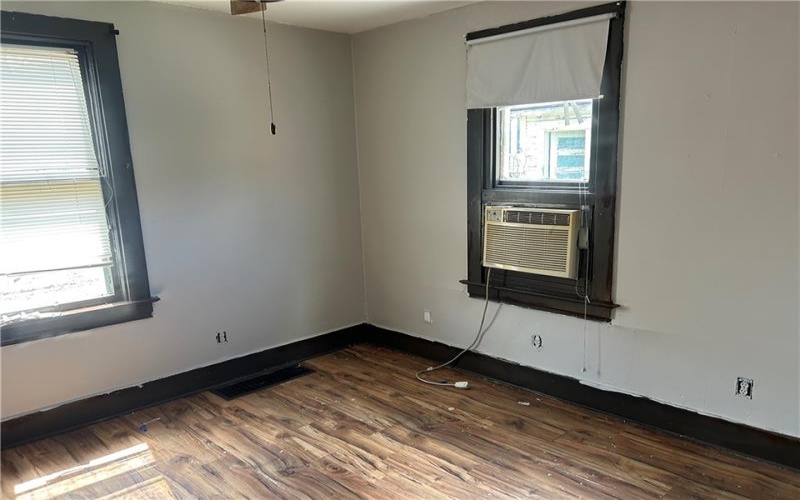 727 14th St, Monessen, 15062, 2 Bedrooms Bedrooms, ,1 BathroomBathrooms,Residential,For Sale,14th St,1749319