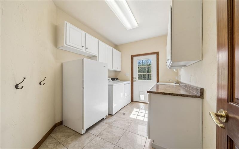 12288 Carmichael Cir, Irwin, 15642, 5 Bedrooms Bedrooms, 12 Rooms Rooms,3.1 BathroomsBathrooms,Residential,For Sale,Carmichael Cir,1750654