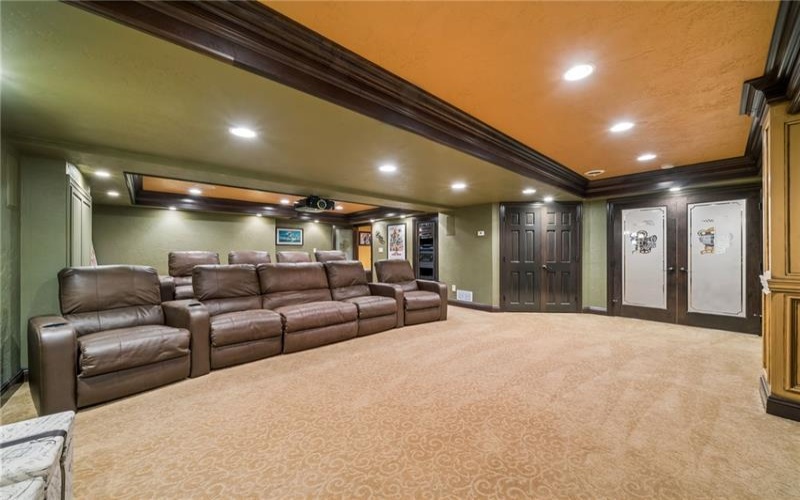 12288 Carmichael Cir, Irwin, 15642, 5 Bedrooms Bedrooms, 12 Rooms Rooms,3.1 BathroomsBathrooms,Residential,For Sale,Carmichael Cir,1750654