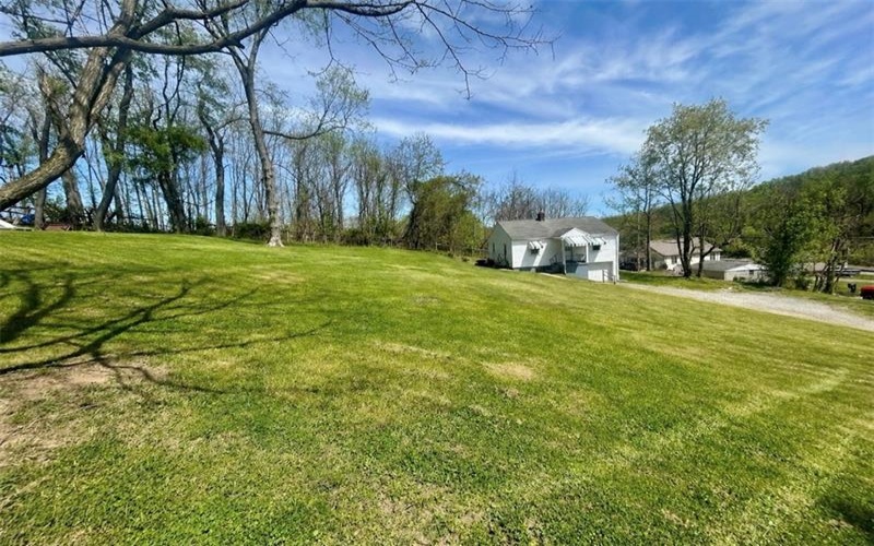 1133 Venetia Rd, Eighty Four, 15330, 2 Bedrooms Bedrooms, ,1 BathroomBathrooms,Residential,For Sale,Venetia Rd,1750676