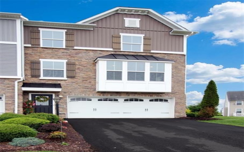 4040 Overview, Canonsburg, 15317, 3 Bedrooms Bedrooms, 9 Rooms Rooms,2.1 BathroomsBathrooms,Residential,For Sale,Overview,1750699