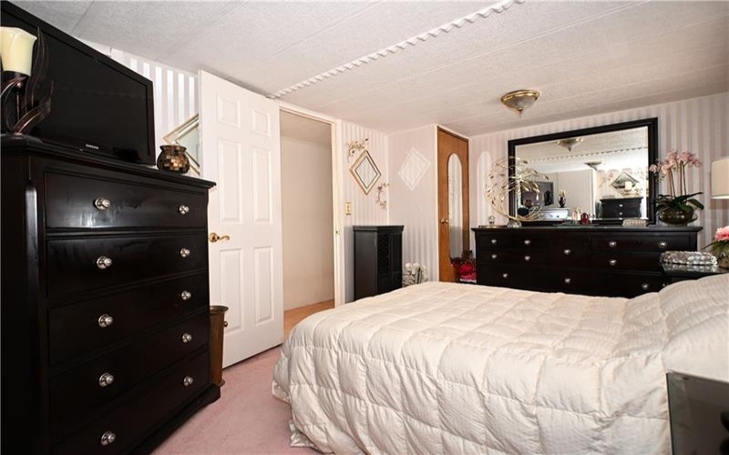 6 Roundtable Dr, Belle Vernon, 15012, 2 Bedrooms Bedrooms, 5 Rooms Rooms,1 BathroomBathrooms,Residential,For Sale,Roundtable Dr,1749355