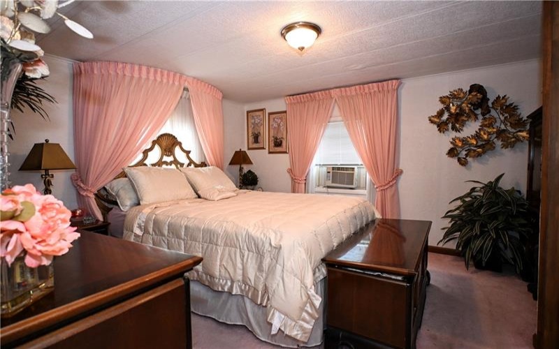 6 Roundtable Dr, Belle Vernon, 15012, 2 Bedrooms Bedrooms, 5 Rooms Rooms,1 BathroomBathrooms,Residential,For Sale,Roundtable Dr,1749355