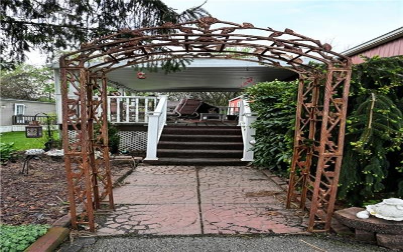 6 Roundtable Dr, Belle Vernon, 15012, 2 Bedrooms Bedrooms, 5 Rooms Rooms,1 BathroomBathrooms,Residential,For Sale,Roundtable Dr,1749355
