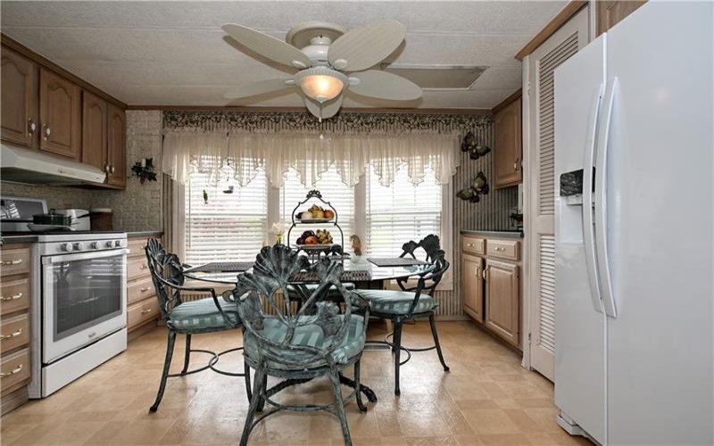 6 Roundtable Dr, Belle Vernon, 15012, 2 Bedrooms Bedrooms, 5 Rooms Rooms,1 BathroomBathrooms,Residential,For Sale,Roundtable Dr,1749355
