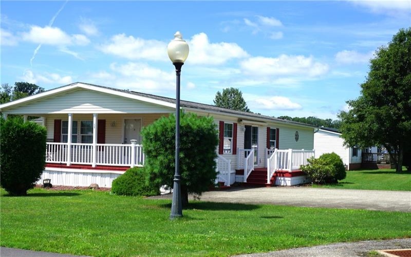 120 Alex Lane, Somerset, 15501, 2 Bedrooms Bedrooms, 7 Rooms Rooms,2 BathroomsBathrooms,Residential,For Sale,Alex Lane,1749356