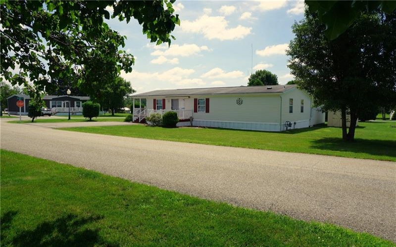 120 Alex Lane, Somerset, 15501, 2 Bedrooms Bedrooms, 7 Rooms Rooms,2 BathroomsBathrooms,Residential,For Sale,Alex Lane,1749356