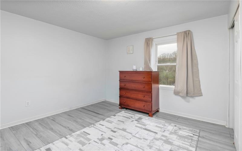 430 1/2 Glass Alley, Houston, 15342, 2 Bedrooms Bedrooms, 5 Rooms Rooms,1 BathroomBathrooms,Residential,For Sale,Glass Alley,1749359