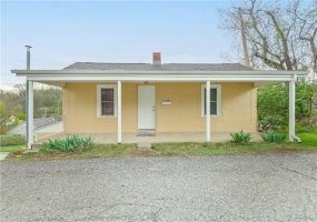 430 1/2 Glass Alley, Houston, 15342, 2 Bedrooms Bedrooms, 5 Rooms Rooms,1 BathroomBathrooms,Residential,For Sale,Glass Alley,1749359 430 1/2 Glass Alley, Houston, 15342, 2 Bedrooms Bedrooms, 5 Rooms Rooms,1 BathroomBathrooms,Residential,For Sale,Glass Alley,1749359