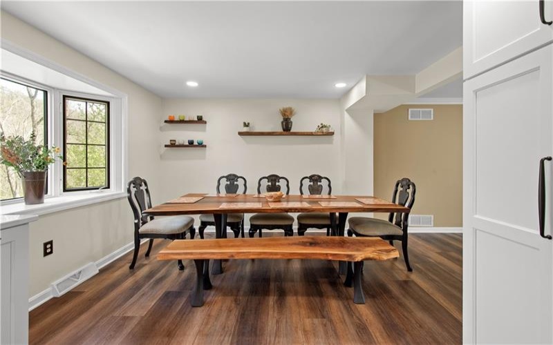 201 Hemlock Dr, McMurray, 15317, 4 Bedrooms Bedrooms, 12 Rooms Rooms,2.1 BathroomsBathrooms,Residential,For Sale,Hemlock Dr,1749380