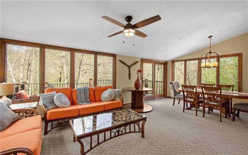 201 Hemlock Dr, McMurray, 15317, 4 Bedrooms Bedrooms, 12 Rooms Rooms,2.1 BathroomsBathrooms,Residential,For Sale,Hemlock Dr,1749380