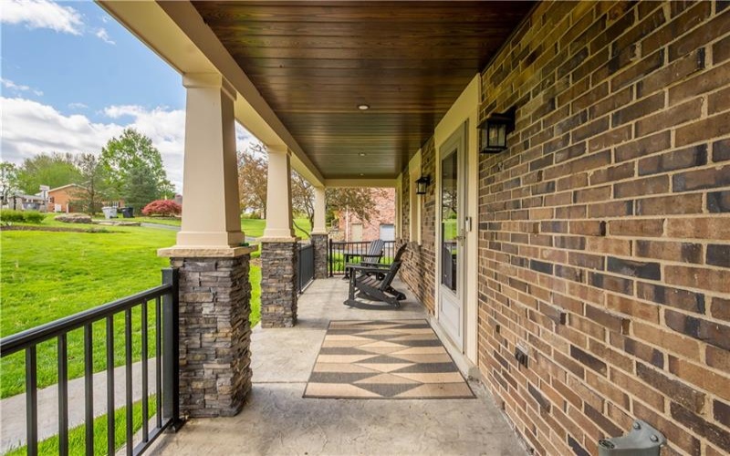 201 Hemlock Dr, McMurray, 15317, 4 Bedrooms Bedrooms, 12 Rooms Rooms,2.1 BathroomsBathrooms,Residential,For Sale,Hemlock Dr,1749380