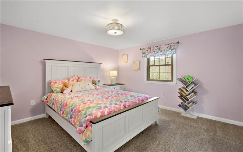201 Hemlock Dr, McMurray, 15317, 4 Bedrooms Bedrooms, 12 Rooms Rooms,2.1 BathroomsBathrooms,Residential,For Sale,Hemlock Dr,1749380
