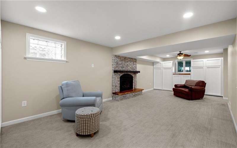 201 Hemlock Dr, McMurray, 15317, 4 Bedrooms Bedrooms, 12 Rooms Rooms,2.1 BathroomsBathrooms,Residential,For Sale,Hemlock Dr,1749380