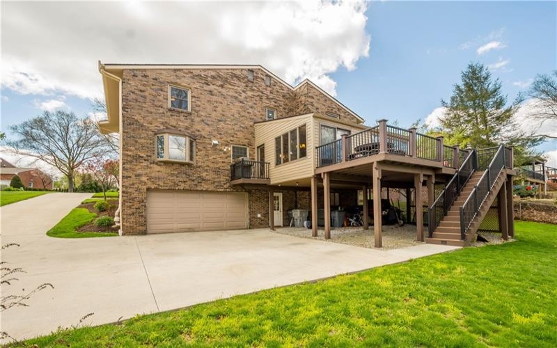 201 Hemlock Dr, McMurray, 15317, 4 Bedrooms Bedrooms, 12 Rooms Rooms,2.1 BathroomsBathrooms,Residential,For Sale,Hemlock Dr,1749380