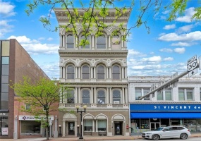 132 Main St, Greensburg, 15601, ,Commercial-industrial-business,For Sale,Main St,1749394