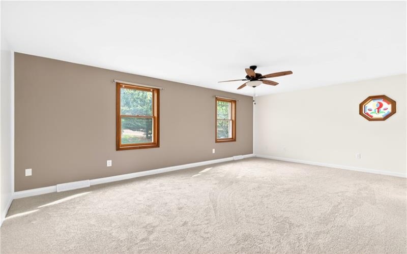 110 Royal Place, Canonsburg, 15317, 4 Bedrooms Bedrooms, 8 Rooms Rooms,2.1 BathroomsBathrooms,Residential,For Sale,Royal Place,1749421