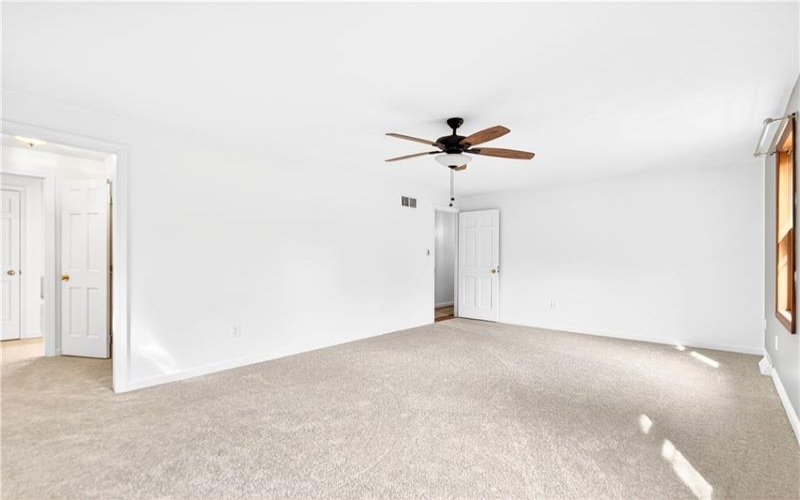 110 Royal Place, Canonsburg, 15317, 4 Bedrooms Bedrooms, 8 Rooms Rooms,2.1 BathroomsBathrooms,Residential,For Sale,Royal Place,1749421