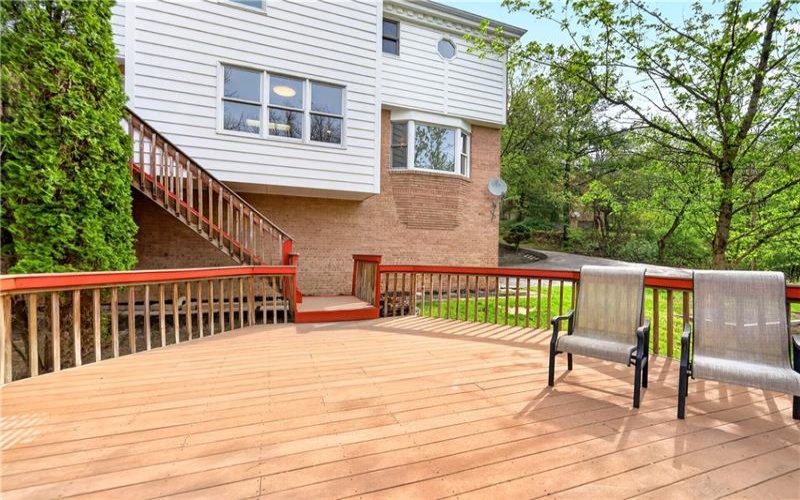 110 Royal Place, Canonsburg, 15317, 4 Bedrooms Bedrooms, 8 Rooms Rooms,2.1 BathroomsBathrooms,Residential,For Sale,Royal Place,1749421