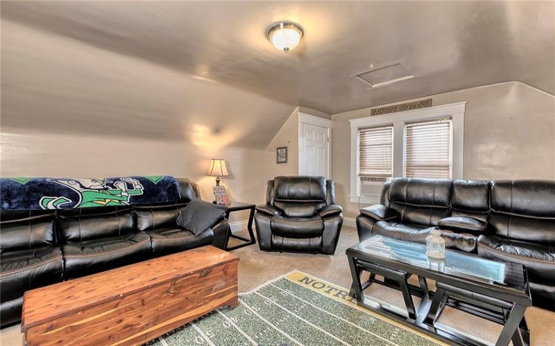 1016 Patterson Ave, Jeannette, 15644, 3 Bedrooms Bedrooms, 7 Rooms Rooms,2 BathroomsBathrooms,Residential,For Sale,Patterson Ave,1750843