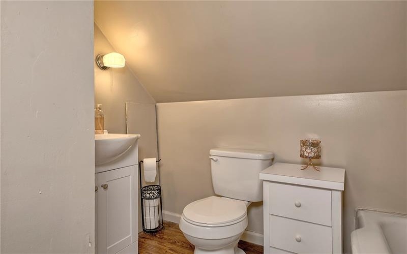 1016 Patterson Ave, Jeannette, 15644, 3 Bedrooms Bedrooms, 7 Rooms Rooms,2 BathroomsBathrooms,Residential,For Sale,Patterson Ave,1750843