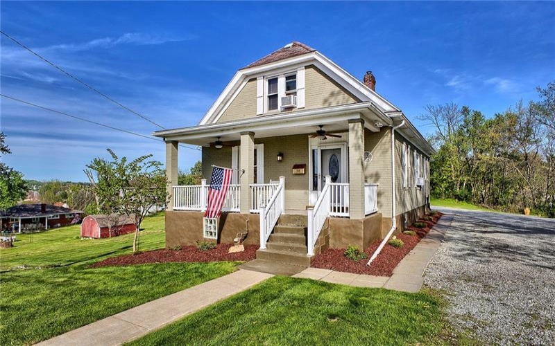 1016 Patterson Ave, Jeannette, 15644, 3 Bedrooms Bedrooms, 7 Rooms Rooms,2 BathroomsBathrooms,Residential,For Sale,Patterson Ave,1750843