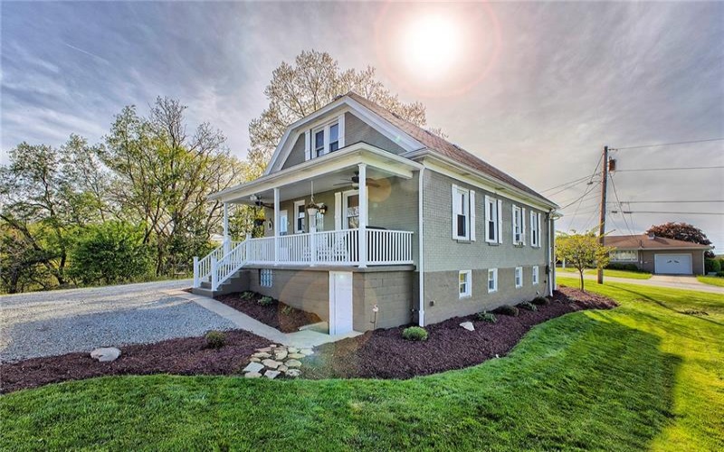 1016 Patterson Ave, Jeannette, 15644, 3 Bedrooms Bedrooms, 7 Rooms Rooms,2 BathroomsBathrooms,Residential,For Sale,Patterson Ave,1750843
