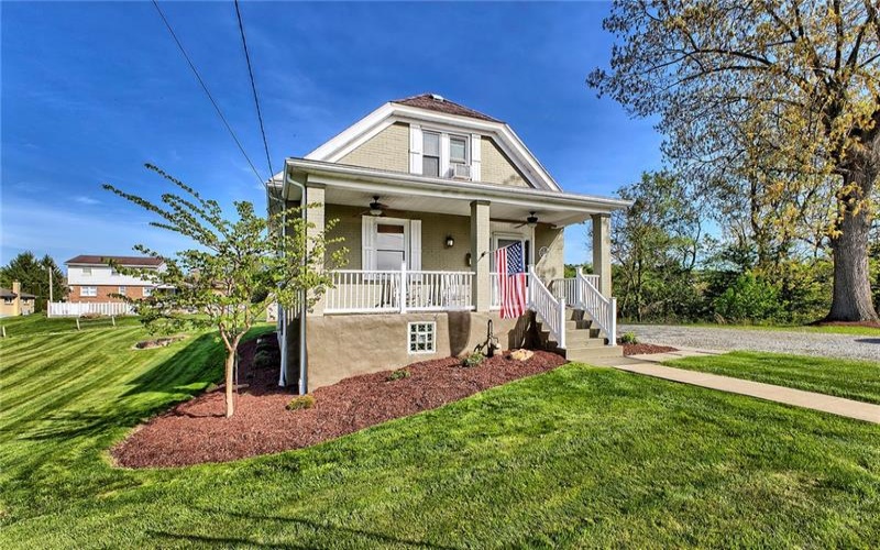 1016 Patterson Ave, Jeannette, 15644, 3 Bedrooms Bedrooms, 7 Rooms Rooms,2 BathroomsBathrooms,Residential,For Sale,Patterson Ave,1750843