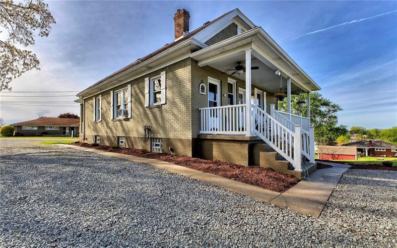 1016 Patterson Ave, Jeannette, 15644, 3 Bedrooms Bedrooms, 7 Rooms Rooms,2 BathroomsBathrooms,Residential,For Sale,Patterson Ave,1750843