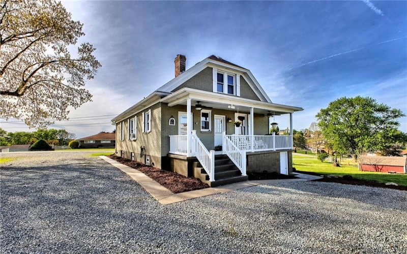 1016 Patterson Ave, Jeannette, 15644, 3 Bedrooms Bedrooms, 7 Rooms Rooms,2 BathroomsBathrooms,Residential,For Sale,Patterson Ave,1750843