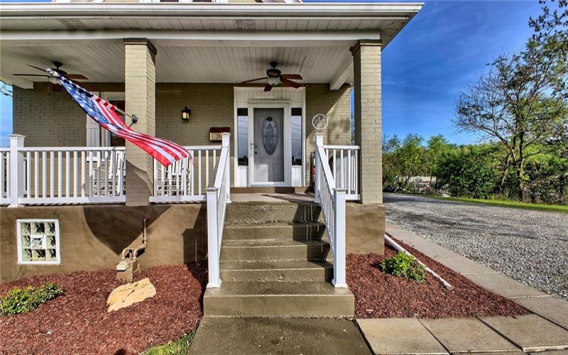 1016 Patterson Ave, Jeannette, 15644, 3 Bedrooms Bedrooms, 7 Rooms Rooms,2 BathroomsBathrooms,Residential,For Sale,Patterson Ave,1750843