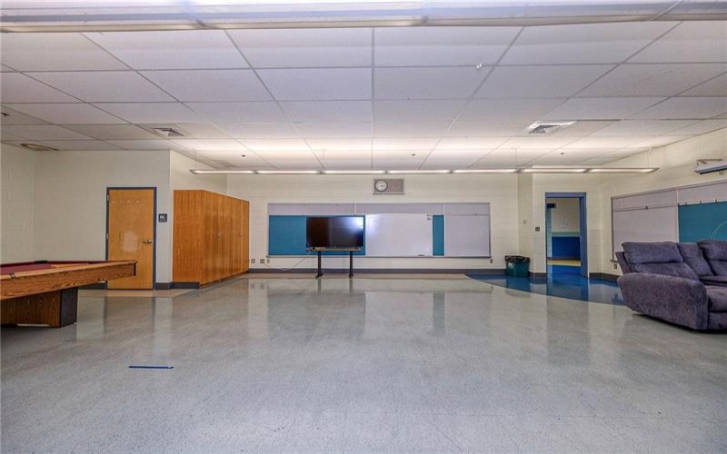 255 3rd St, New Kensington, 15068, ,Commercial-industrial-business,For Sale,3rd St,1749443