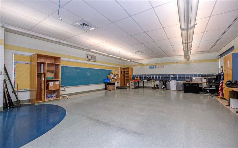 255 3rd St, New Kensington, 15068, ,Commercial-industrial-business,For Sale,3rd St,1749443