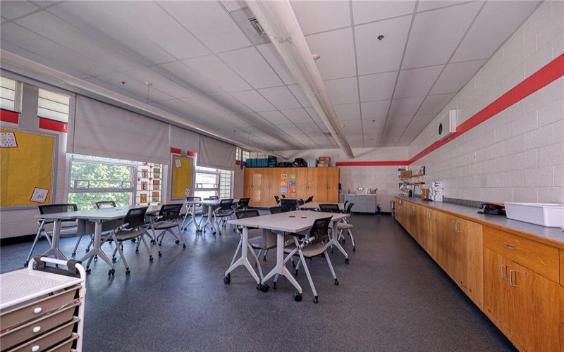 255 3rd St, New Kensington, 15068, ,Commercial-industrial-business,For Sale,3rd St,1749443
